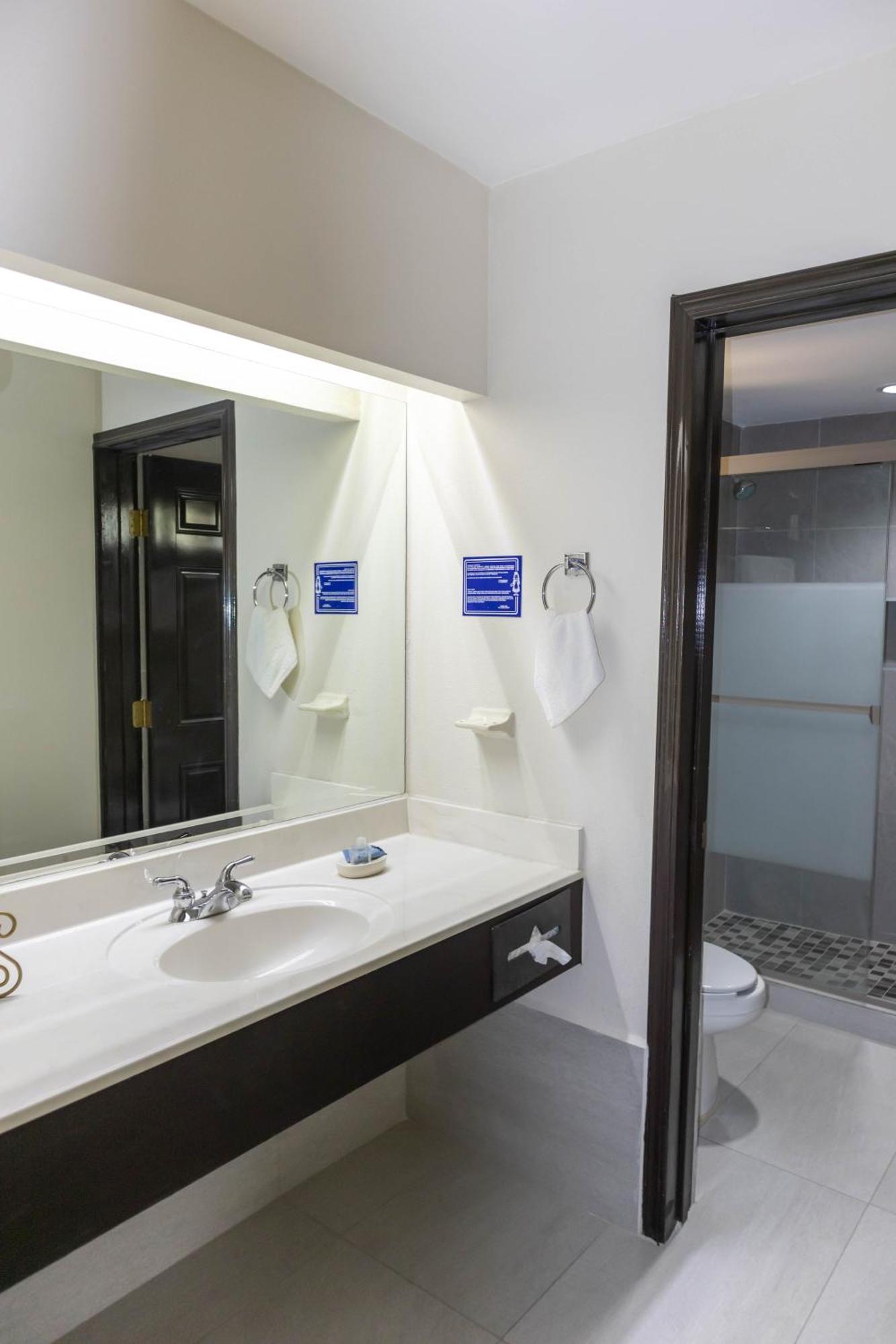 Best Western Hotel Plaza Matamoros Dış mekan fotoğraf