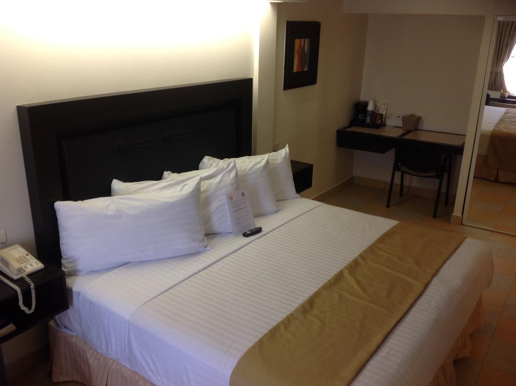 Best Western Hotel Plaza Matamoros Dış mekan fotoğraf